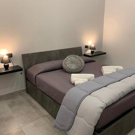 Miris Apartment Fast Comfortable Naples Airport Capodichino 25 Minutes Walk Self Check-In 외부 사진