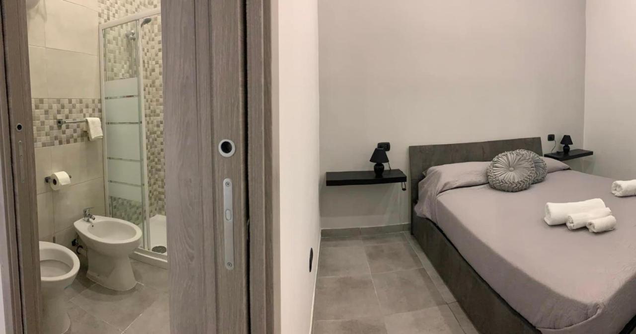 Miris Apartment Fast Comfortable Naples Airport Capodichino 25 Minutes Walk Self Check-In 외부 사진
