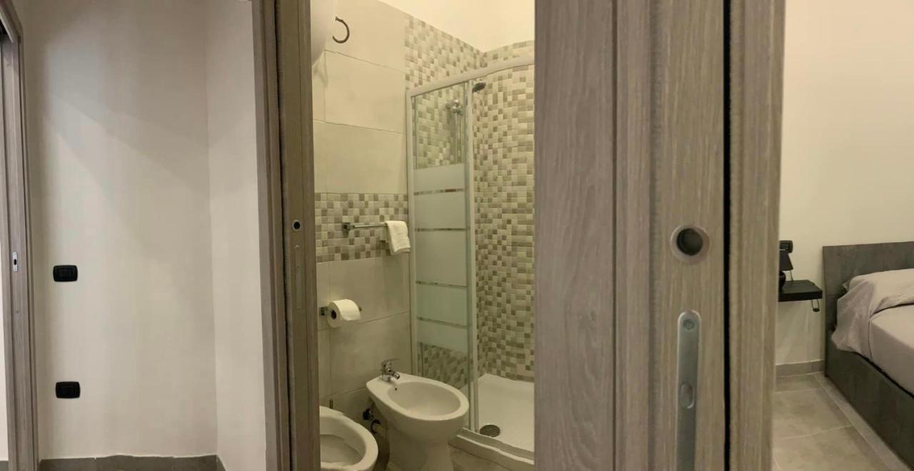 Miris Apartment Fast Comfortable Naples Airport Capodichino 25 Minutes Walk Self Check-In 외부 사진